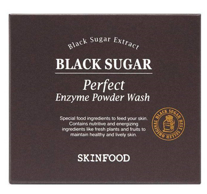 Skinfood Black Sugar Perfect Enzyme Powder Wash – pastrues pluhur enzimatik me sheqer të zi për lëkurë të butë nga Bassko.